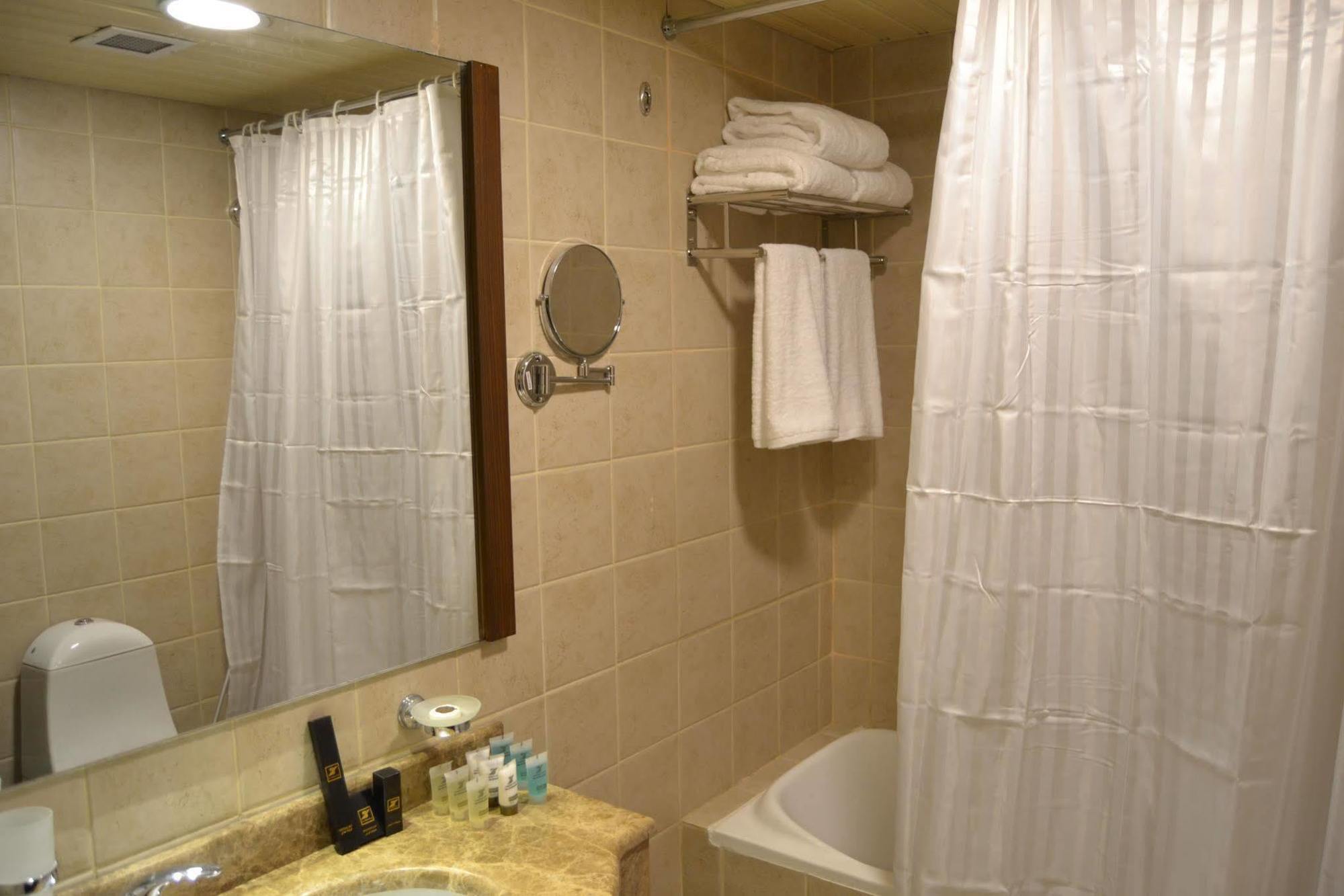 Elaf Al Huda Hotel Medina Ngoại thất bức ảnh